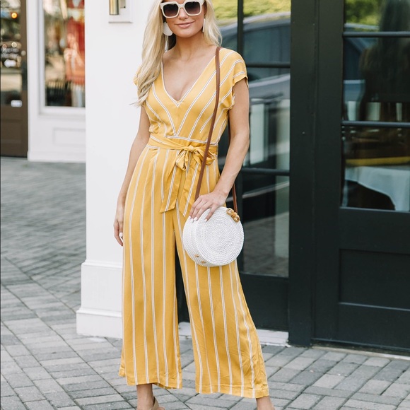 BB Dakota Pants - BB Dakota Yellow Striped Jumpsuit, size 6